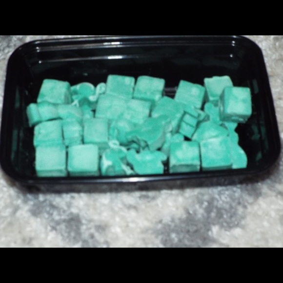 Candle waxing - Picture 8 of 9